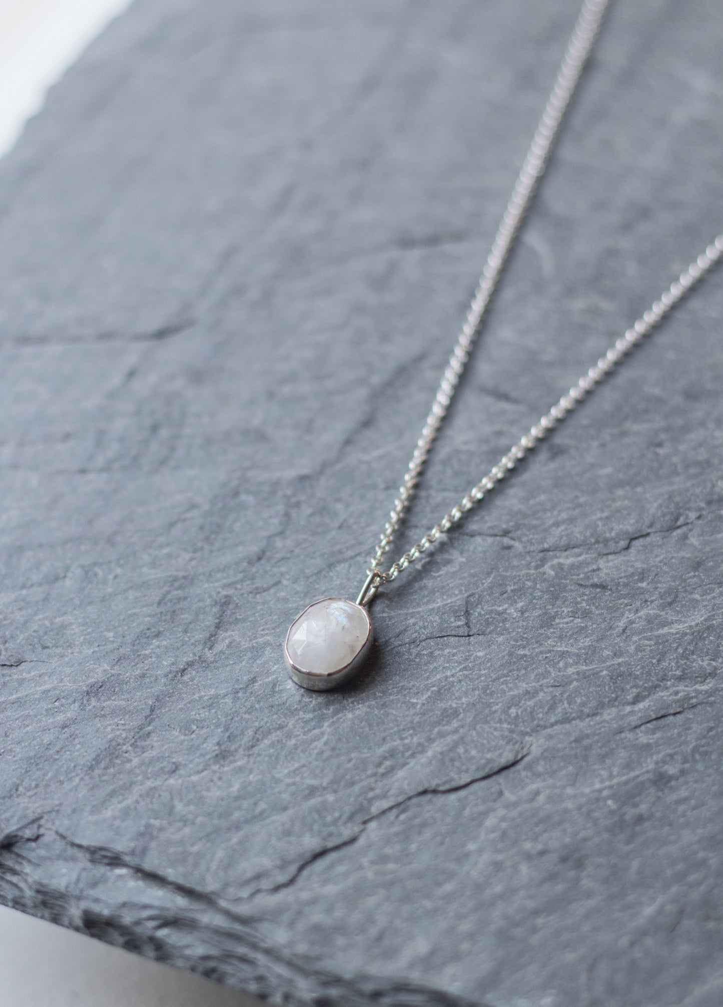 moonstone necklace 001