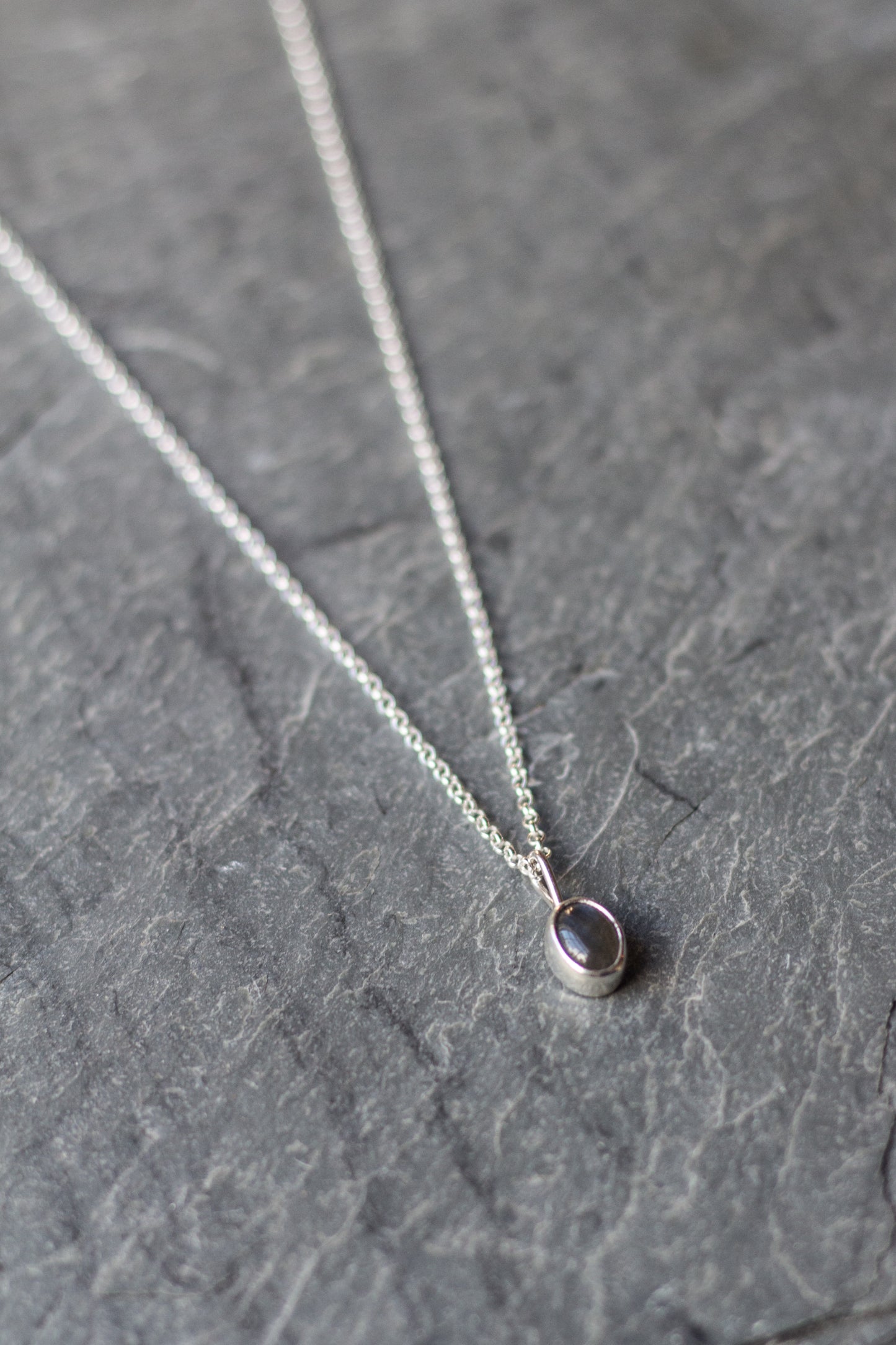 mini labradorite necklace 001