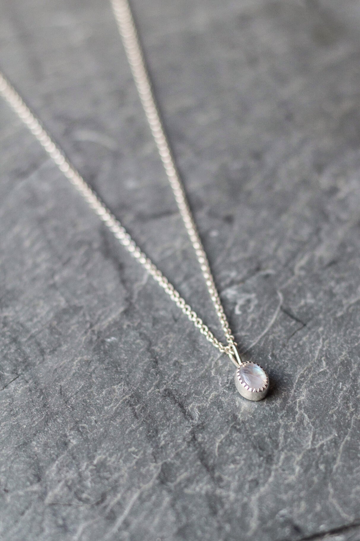 mini moonstone necklace 001