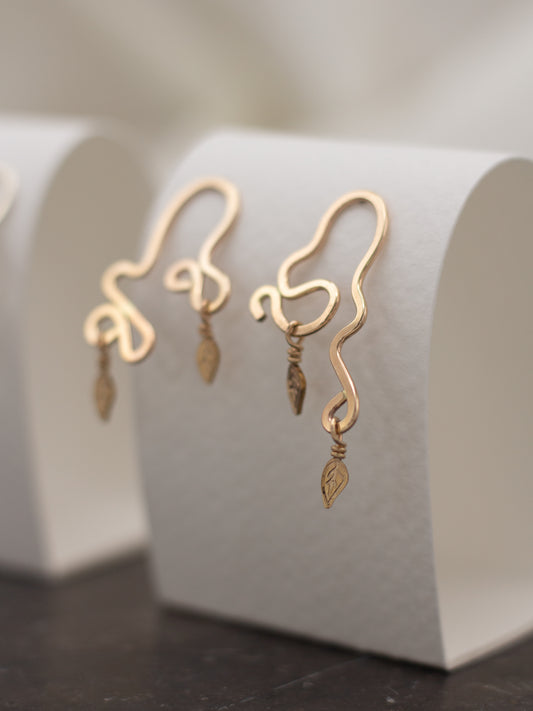 tendril + leaf studs