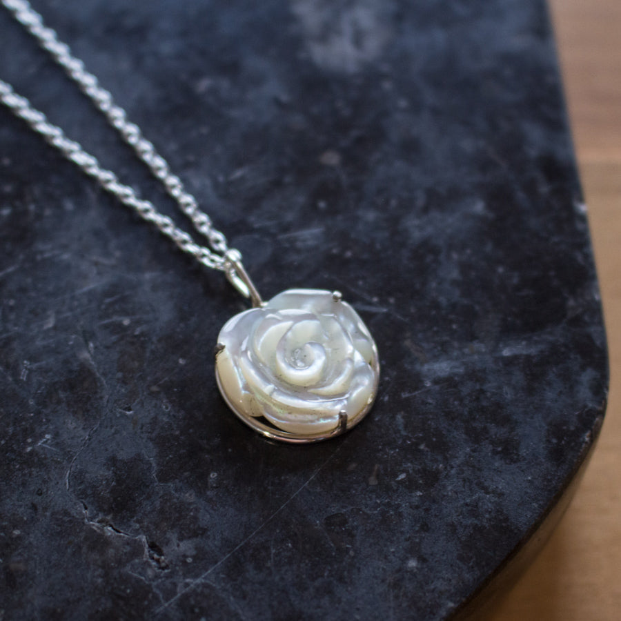 mother of pearl rose necklace